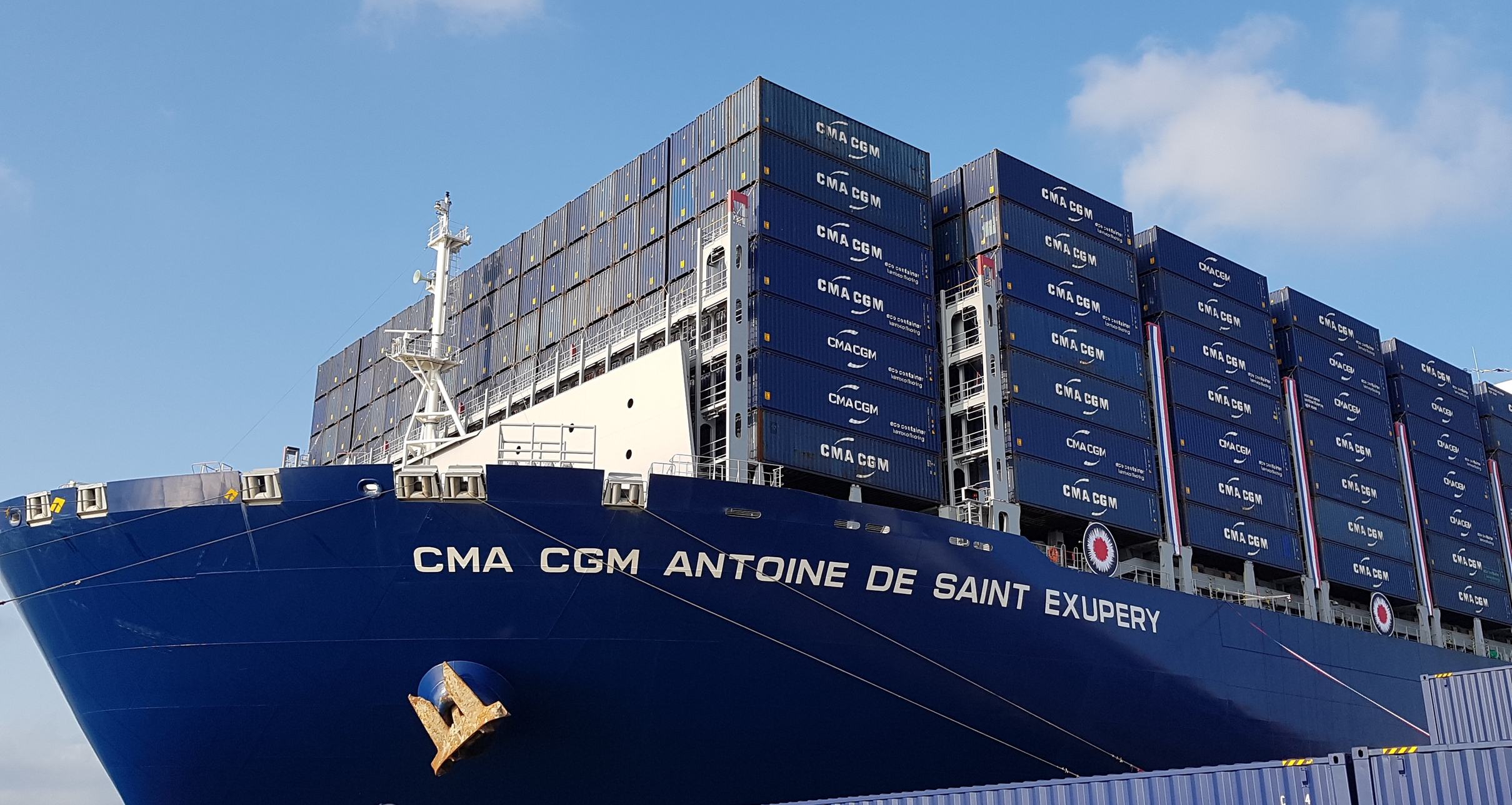 CMA CGM Inaugure Le Plus Grand Porte-conteneurs Battant Pavillon ...